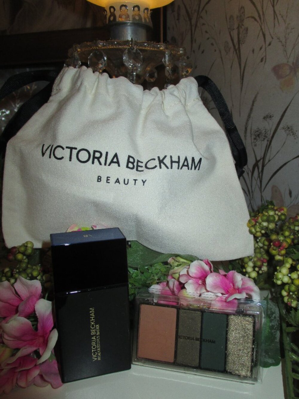 Victoria Beckham Set/Foundation Drops/Eyeshadow
